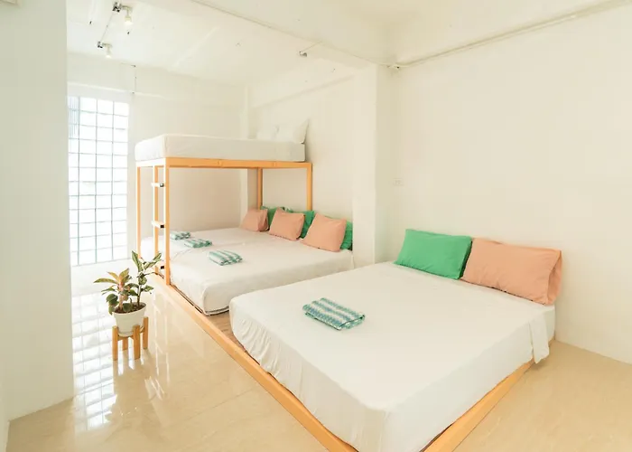 Easy Sunday Khaosan Hotel 3*